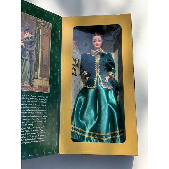 Vintage 1996 Barbie 15621 Hallmark Yuletide NEW - Picture 2 of 9